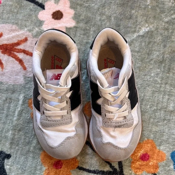 New Balance Kids' White and Black Sneakers - Picture 2 of 3